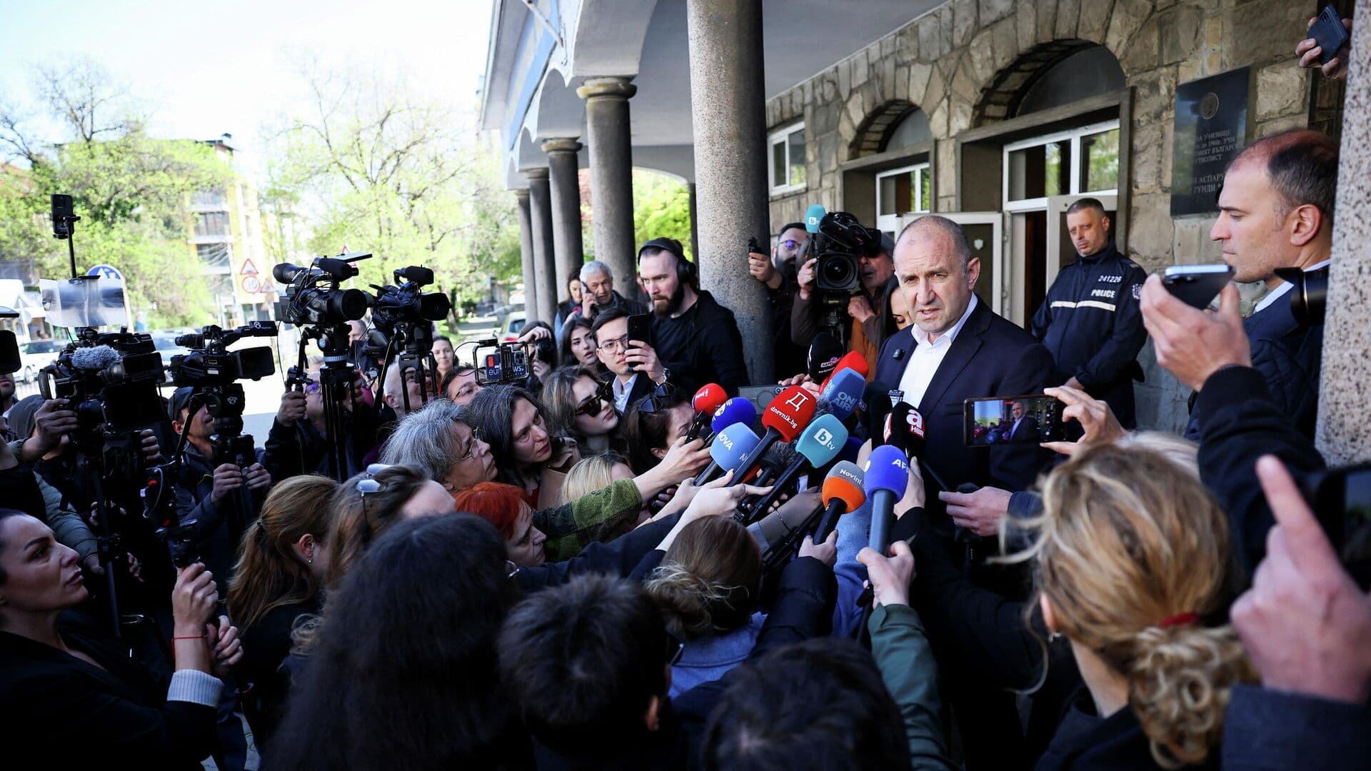 Явка на парламентских выборах в Болгарии выросла до 13 процентов