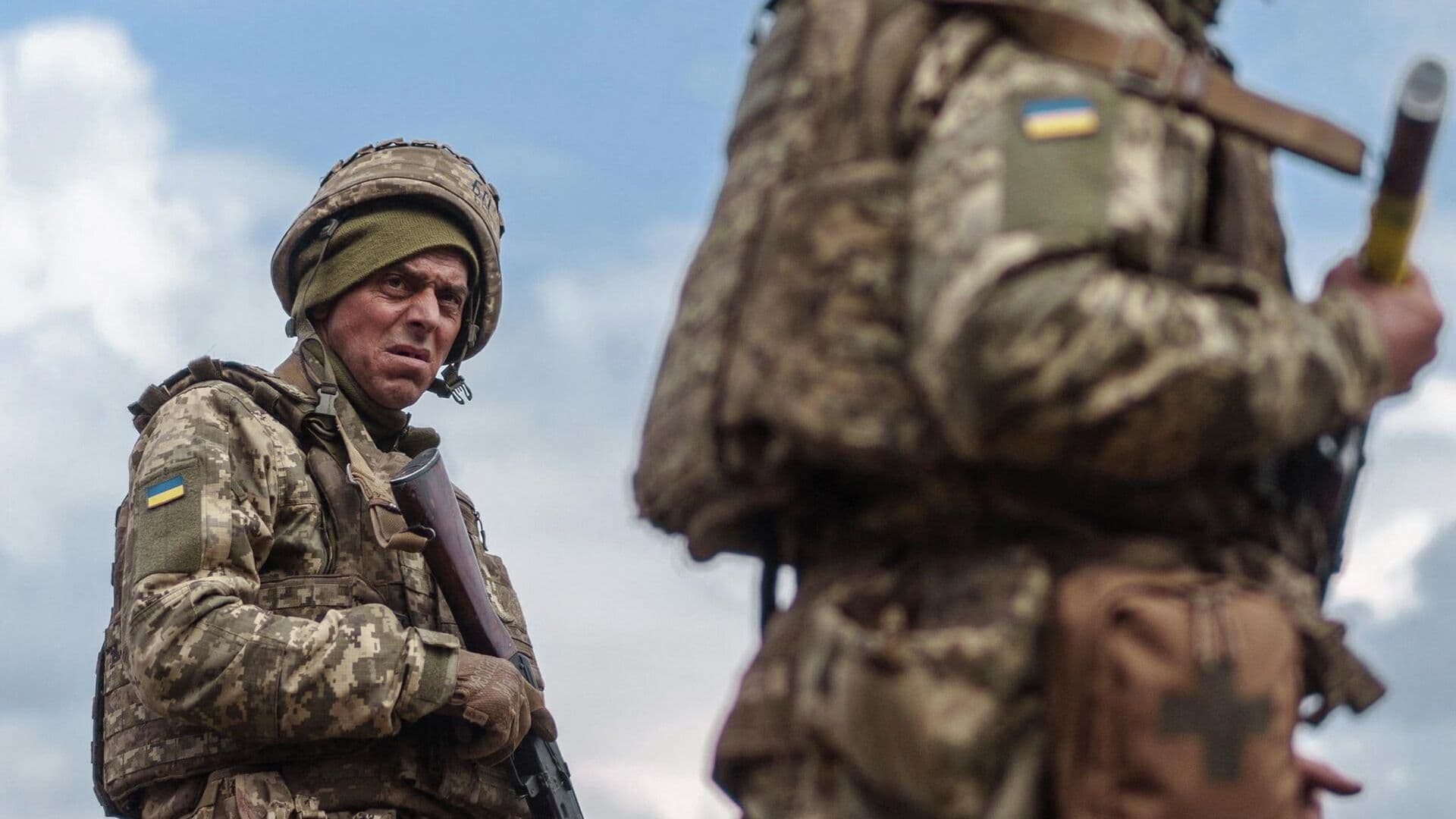 "Позвоните русским". На Западе забили тревогу из-за случившегося на Украине