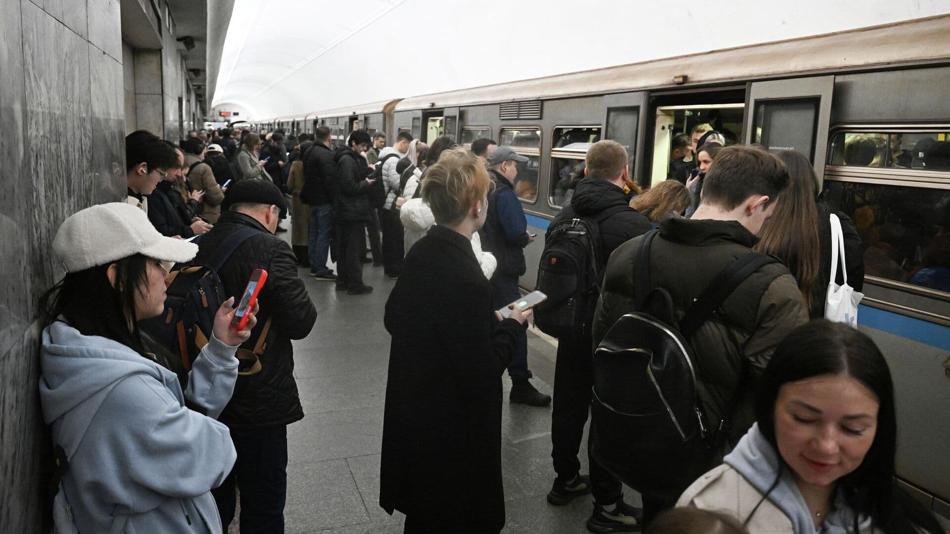 На Сокольнической линии метро увеличили интервалы для проверки состава