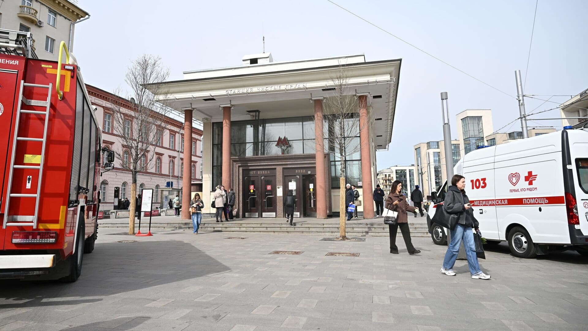 Дептранс рассказал о помощи пассажирам после инцидента в московском метро