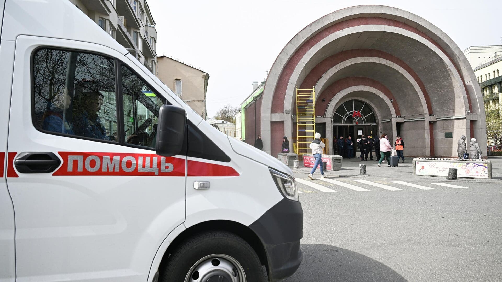 Пострадавших после инцидента на красной линии московского метро нет