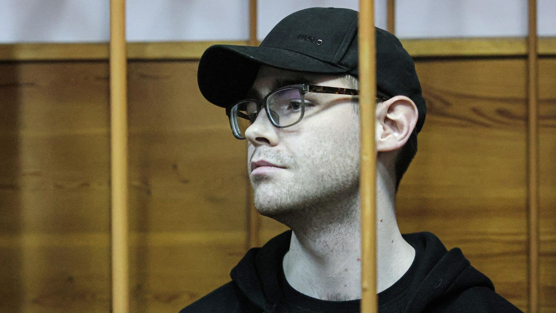 Приговор экс-редактору URA.RU Аллаярову обжаловали три раза за сутки
