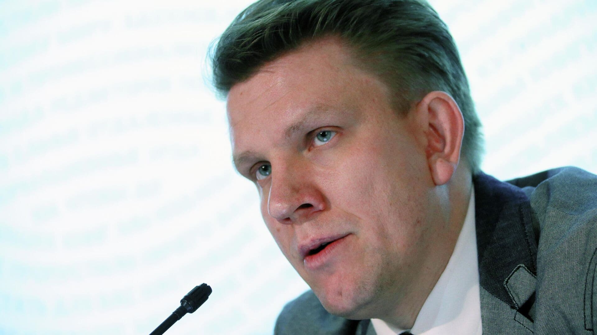 Гендиректора "Эксмо" отпустили после допроса в статусе свидетеля