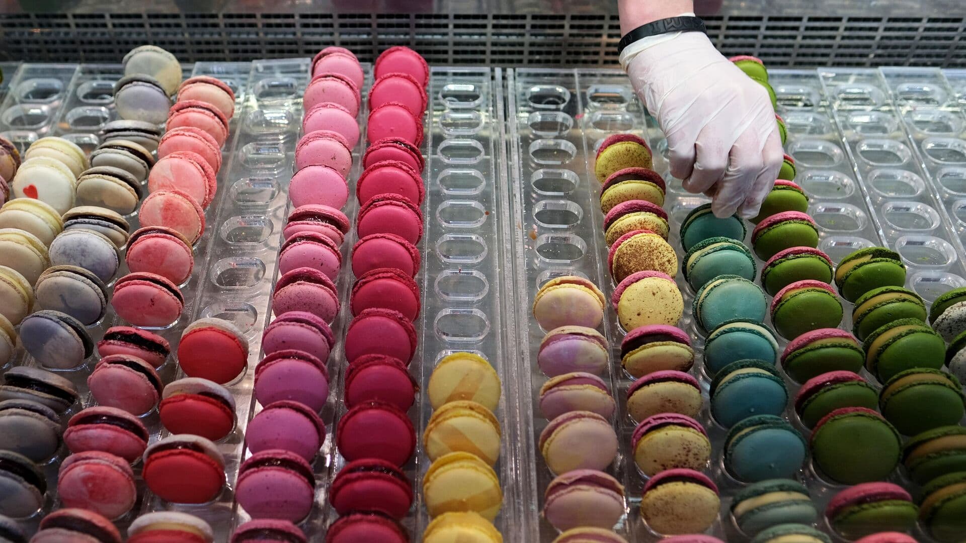 Путин подписал закон, освобождающий общепит на упрощенке и патенте от НДС