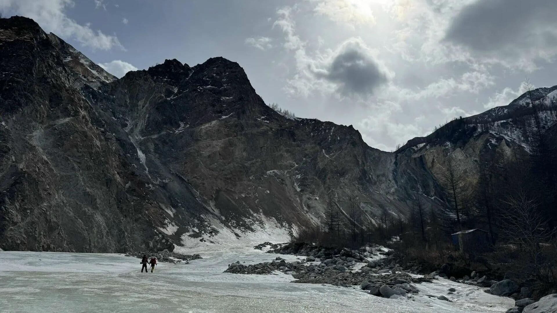 Прокуратура контролирует расследование дела о гибели туристов в Бурятии