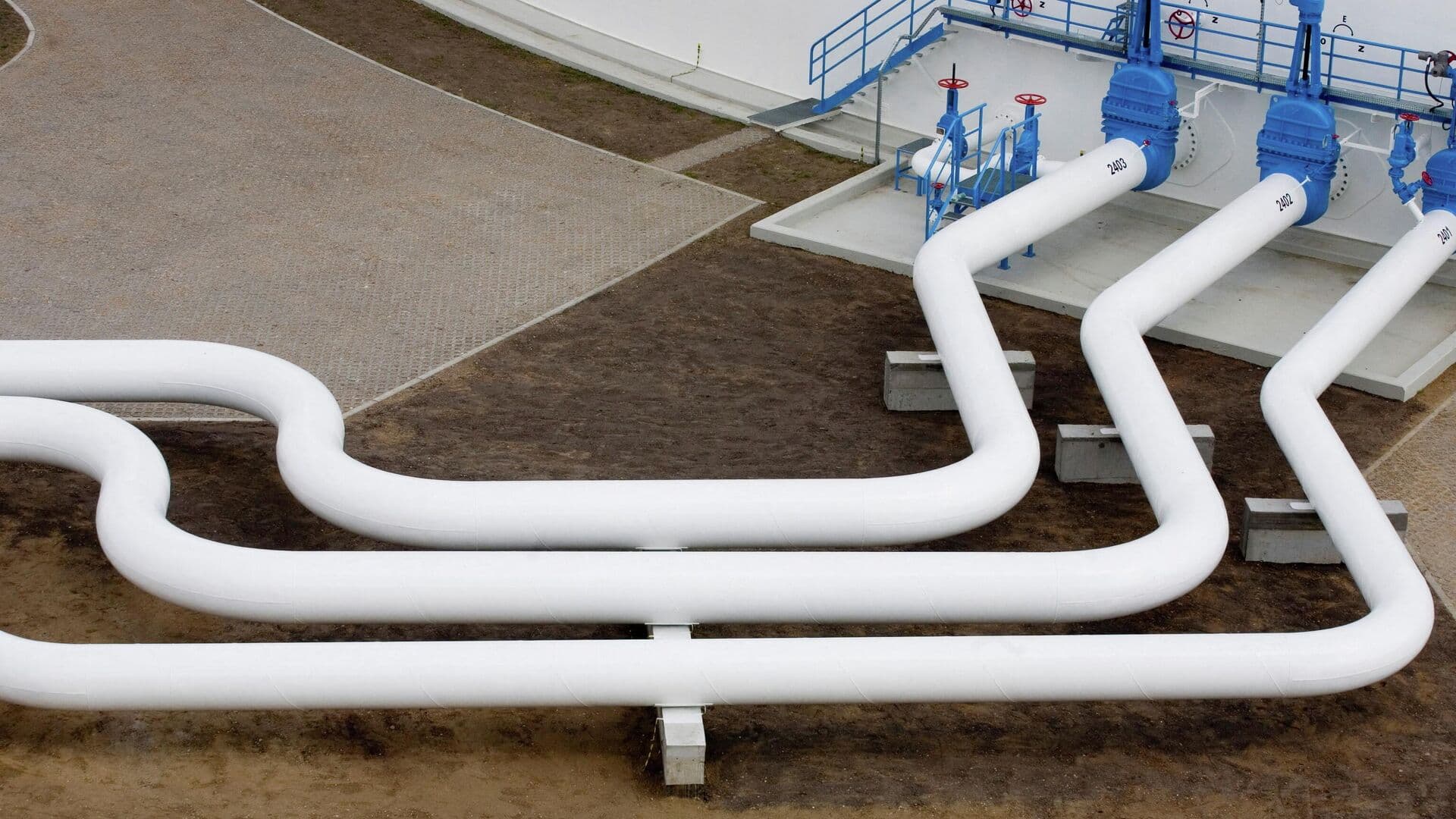 Венгрия и Словакия получили первую за три месяца партию нефти по "Дружбе"