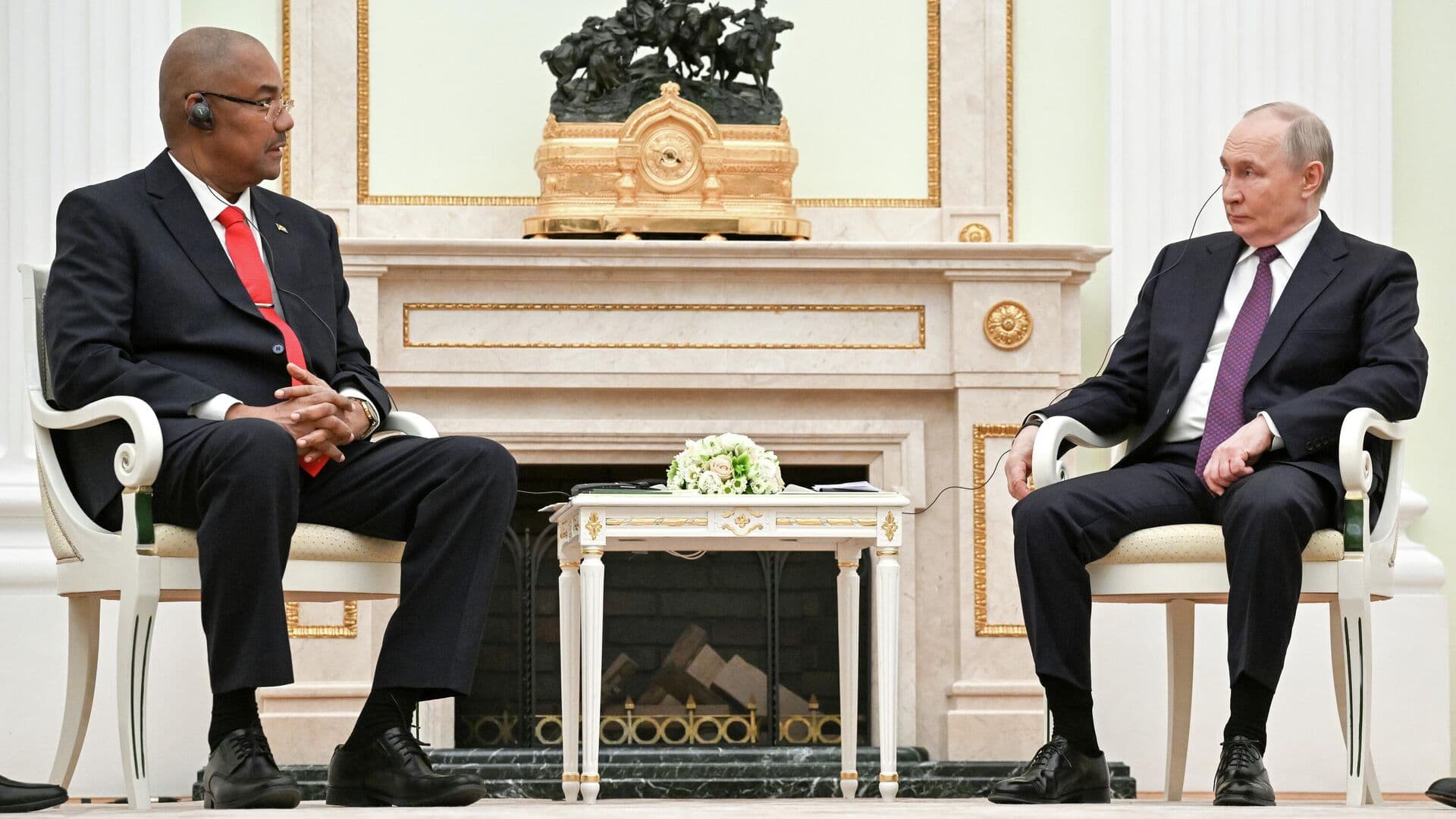 Путин поблагодарил президента Сейшел за визит в Россию