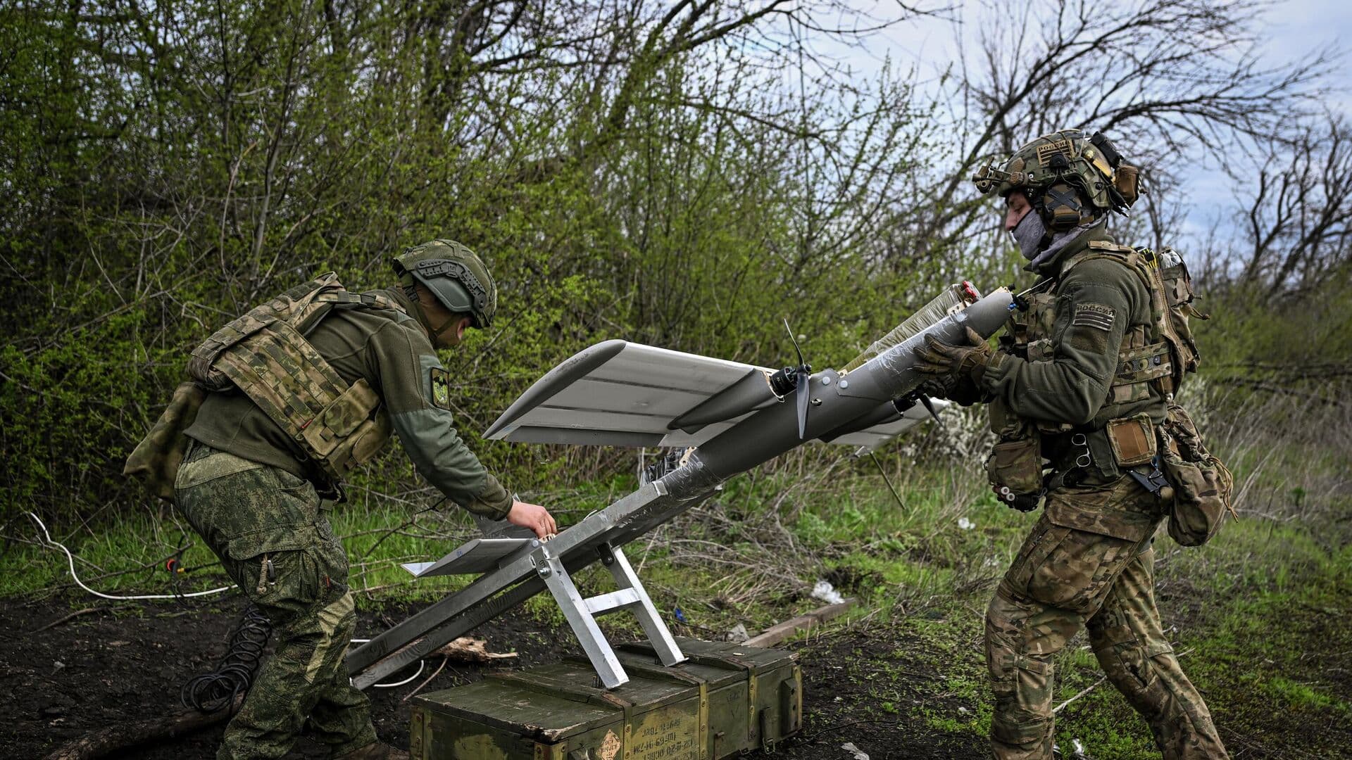 Операторы FPV-дронов ВС России уничтожили технику и гексакоптеры ВСУ