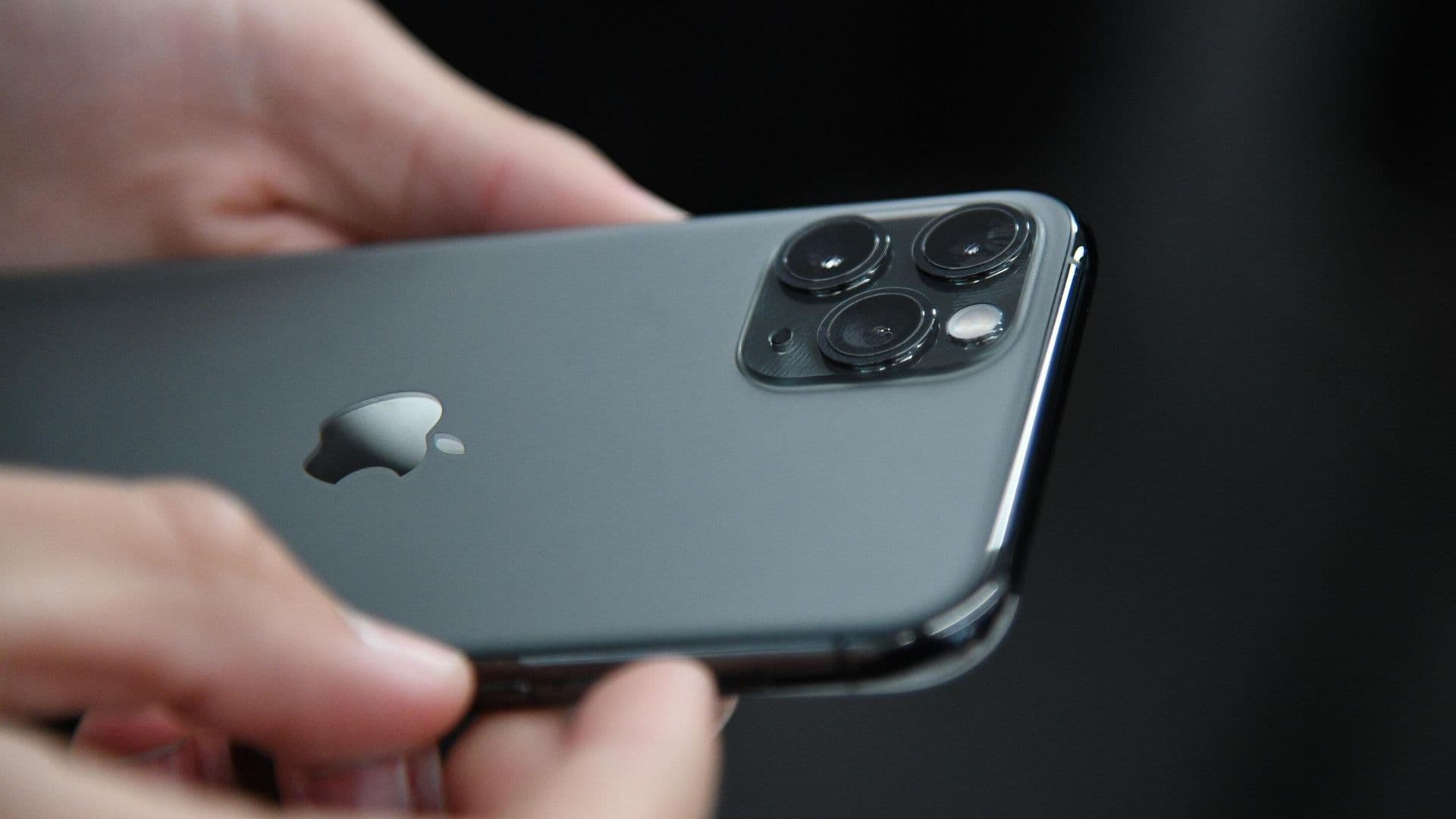 Роскомнадзор заявил, что не ограничивал доступ к App Store