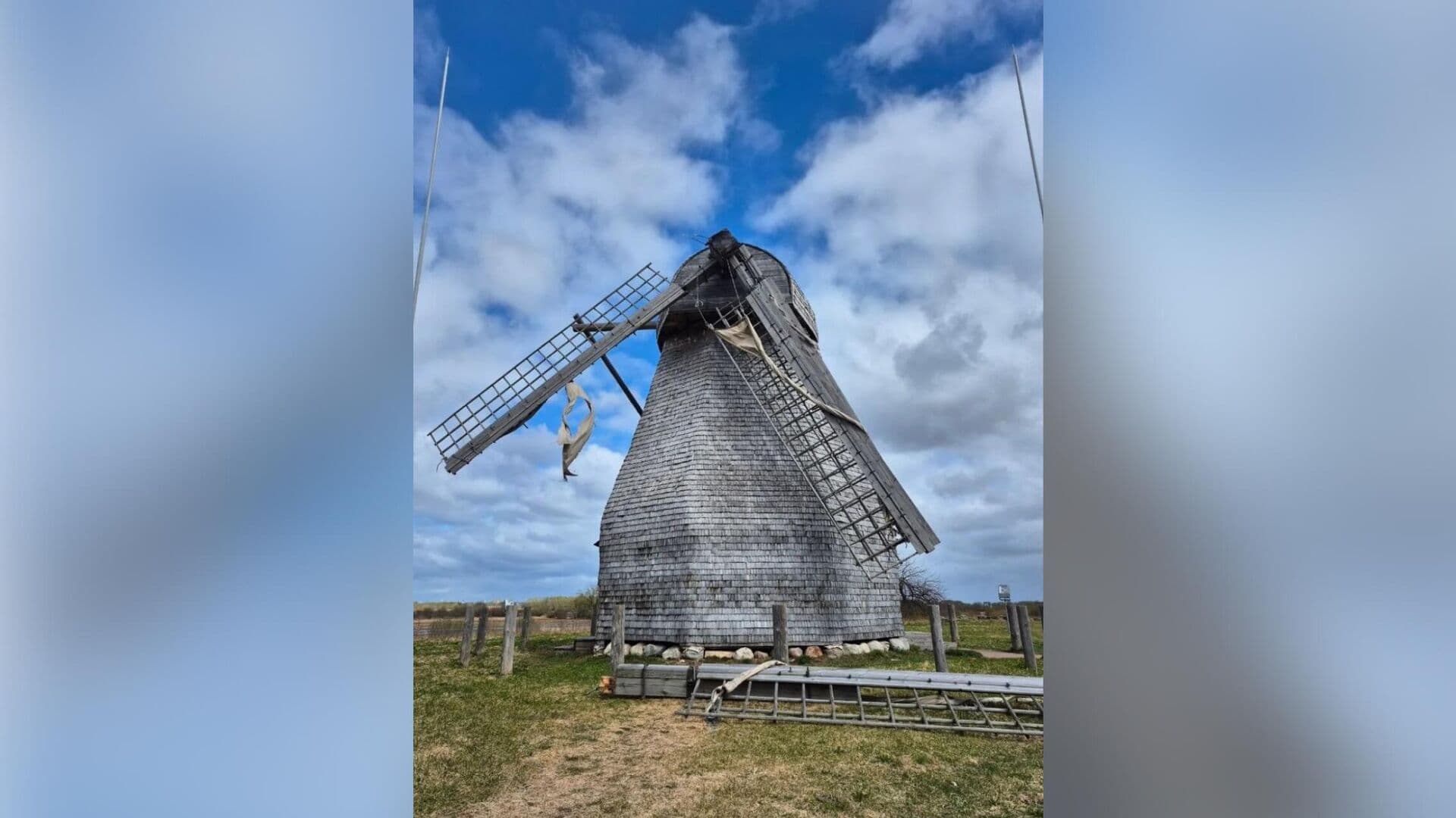 Ветер сорвал лопасти на 100-летней мельнице под Новгородом