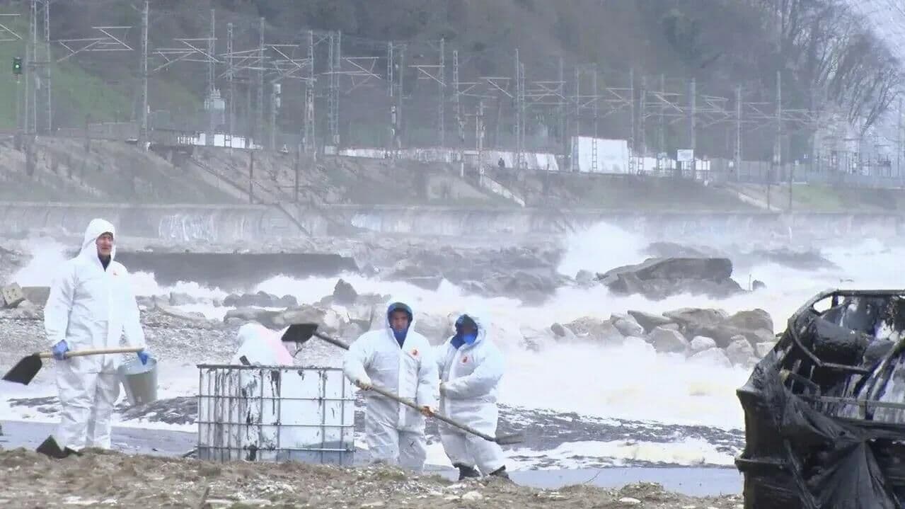 В Туапсе собрали более 12 тысяч кубометров загрязненного грунта