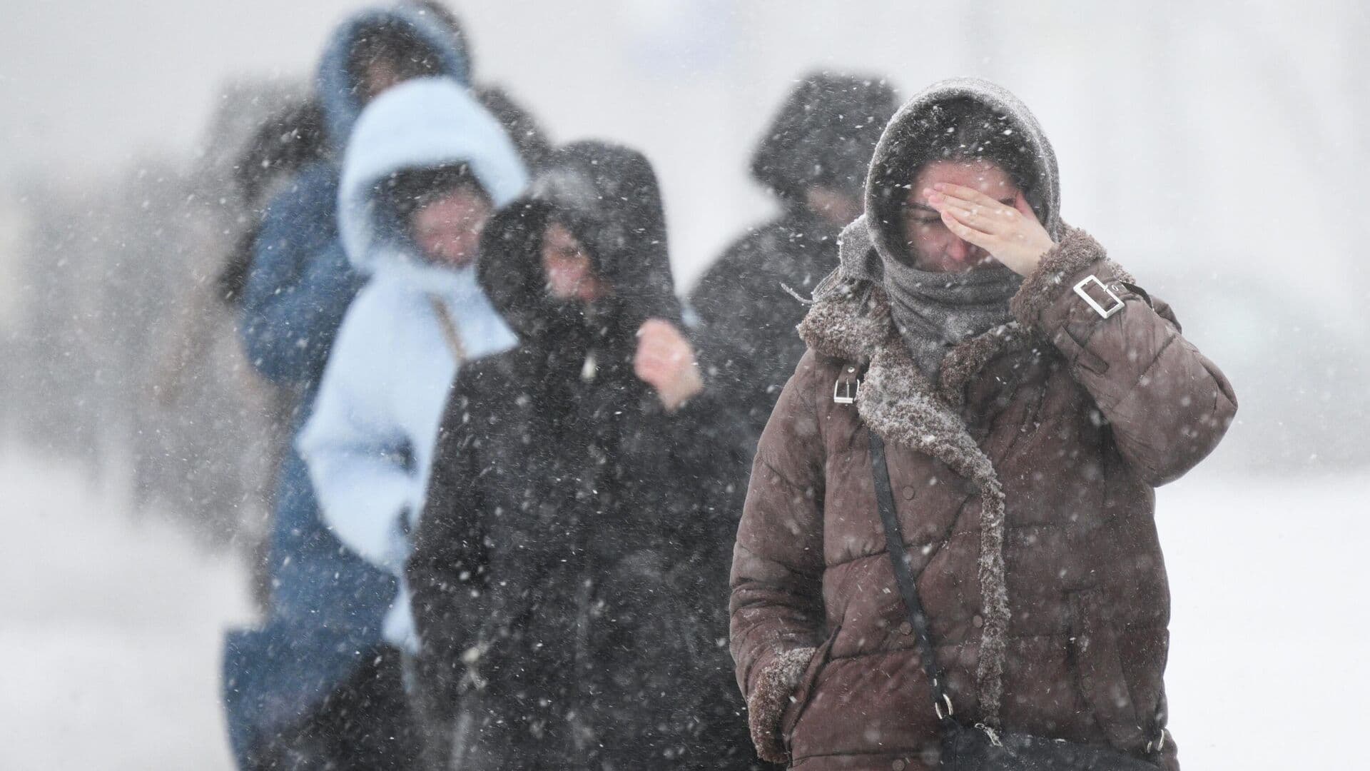 В Федерации профсоюзов рассказали, при какой погоде можно не идти на работу