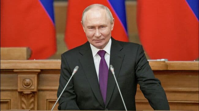 Стремление защищать родину превыше всего для россиян, заявил Путин