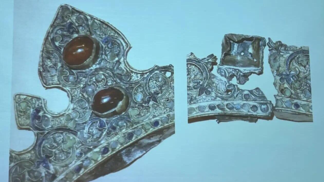 Находка в Кремле могла быть частью иконы Богоматери 16 века, заявили ученые