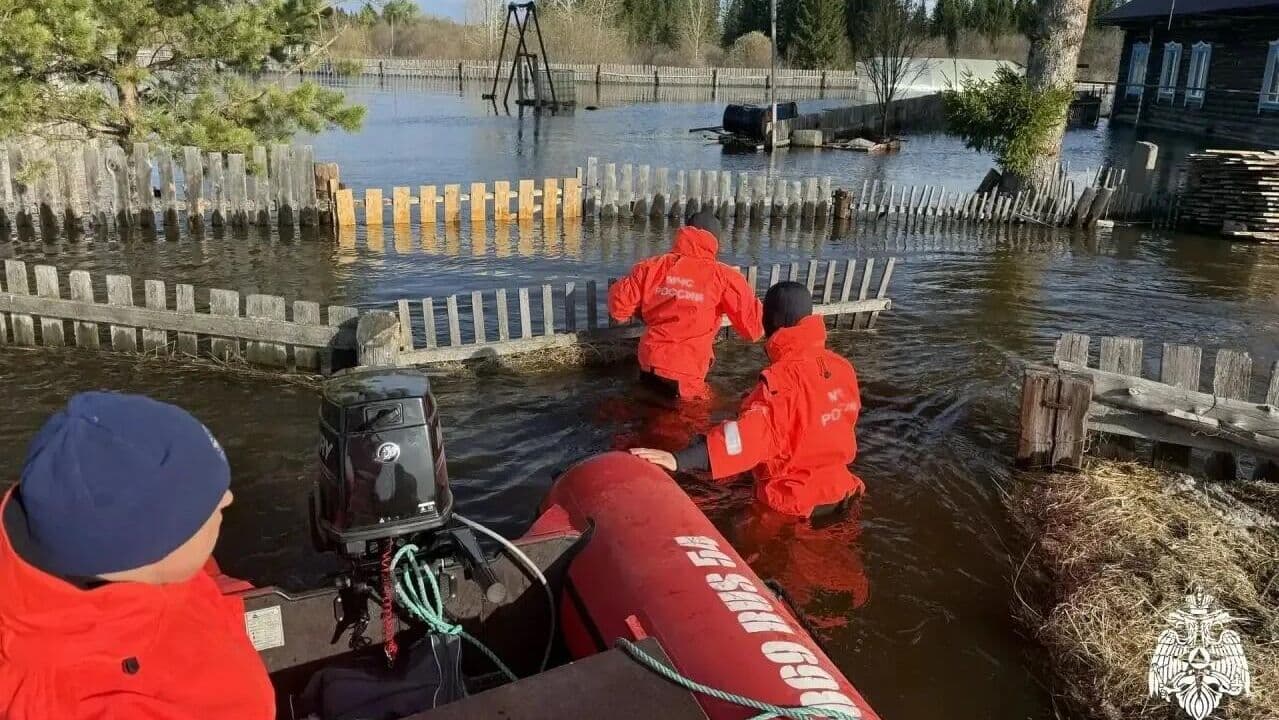В Новосибирской области эвакуировали людей из подтопленных домов