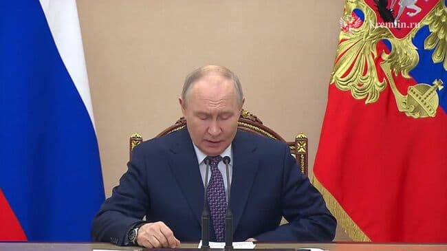 Путин потребовал жестко пресекать попытки провокаций перед выборами