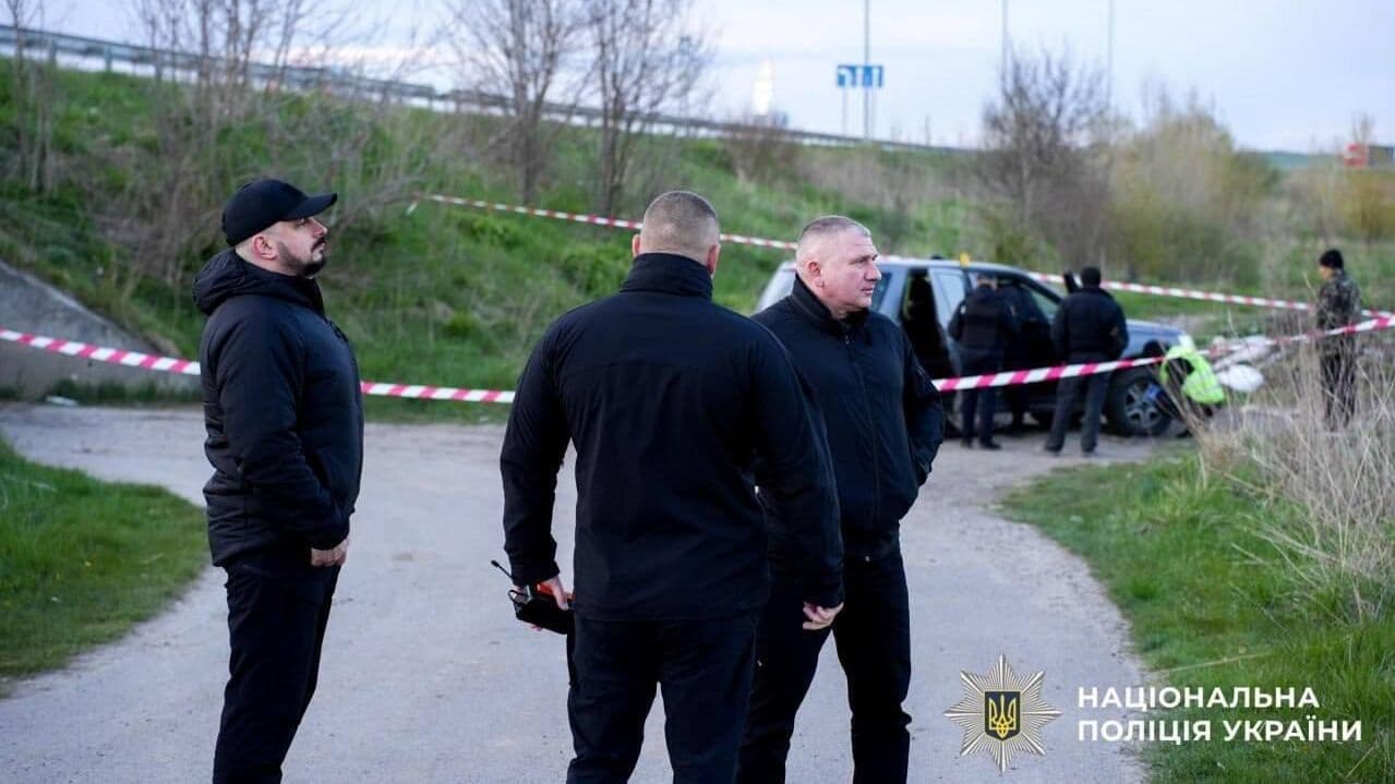 На западе Украины мужчина открыл огонь по сотрудникам военкомата