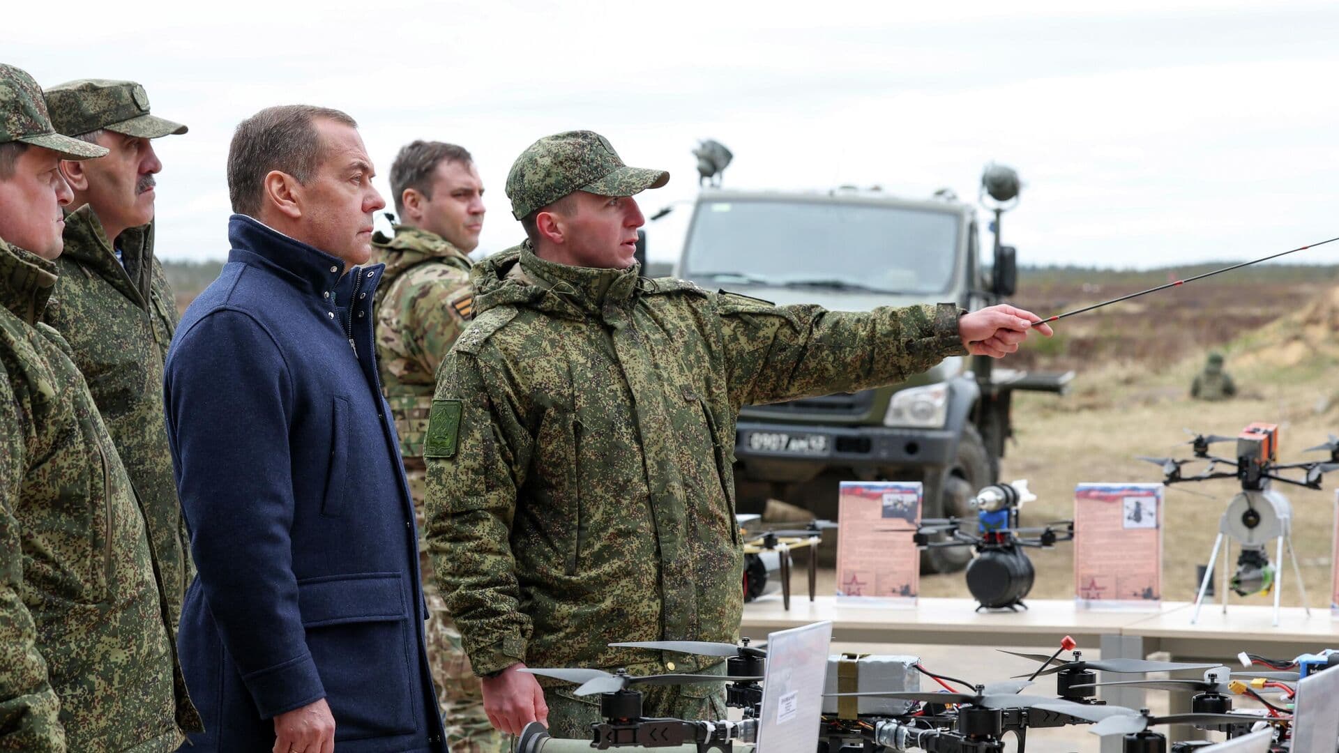 Медведев рассказал, кто станет будущей военной элитой России