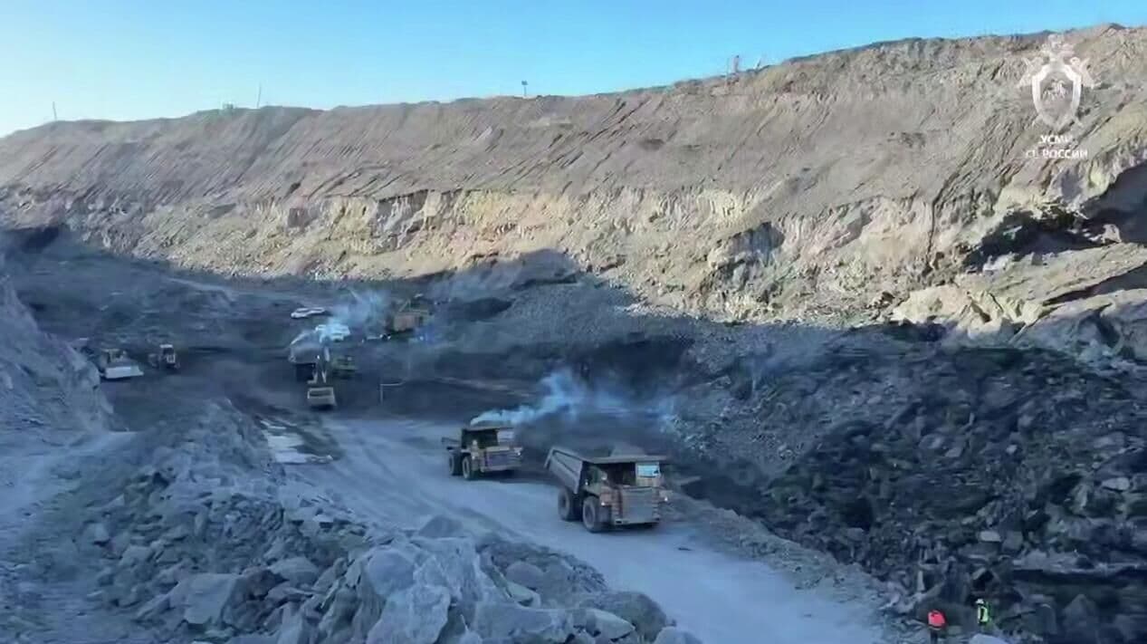 На угольном разрезе в Магаданской области нашли тела четырех человек