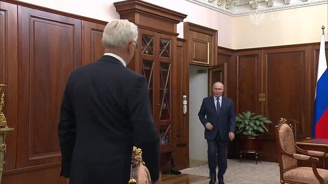 Путин оценил ситуацию в российском автопроме