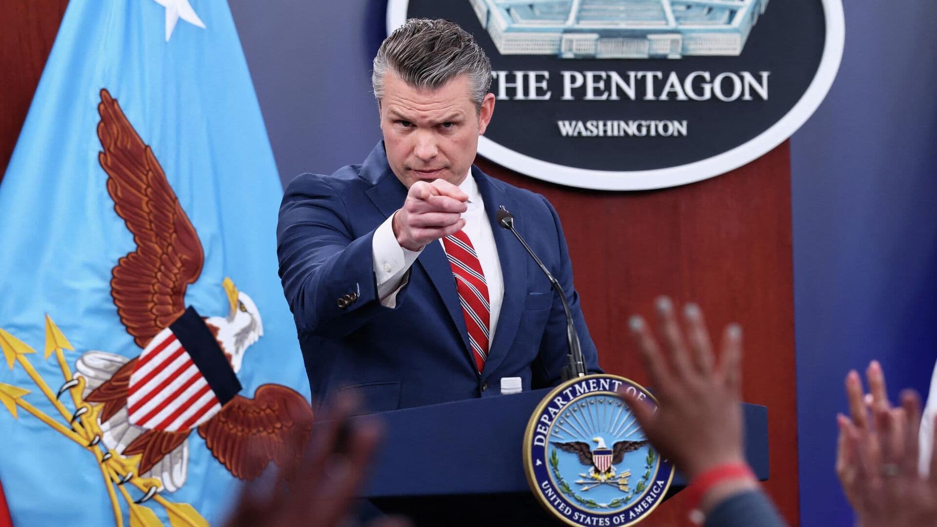 Хегсет: США ждут от других стран помощи в обеспечении безопасности Ормуза
