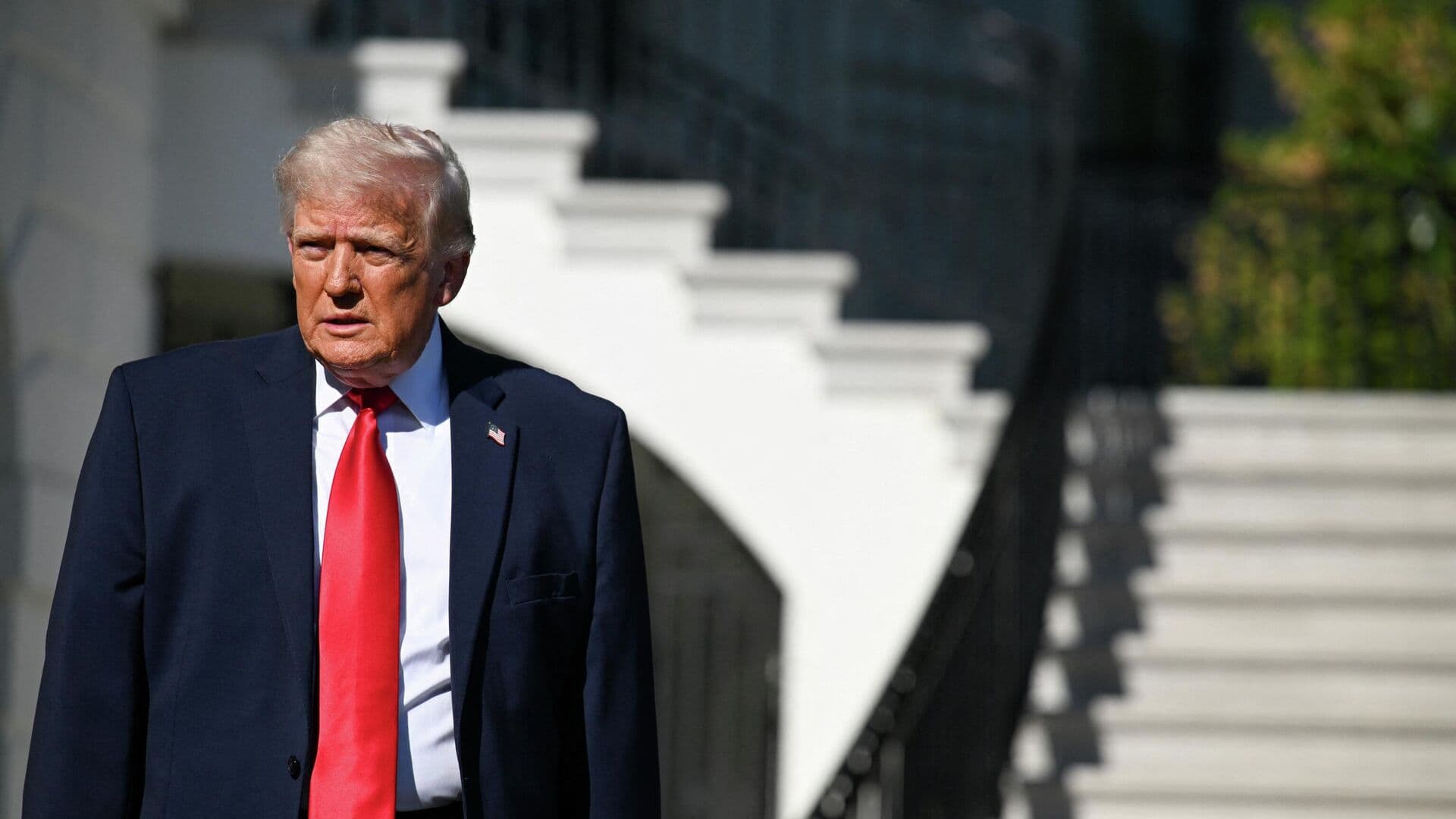 Трамп прибыл в отель, где будет проживать во время визита в Китай