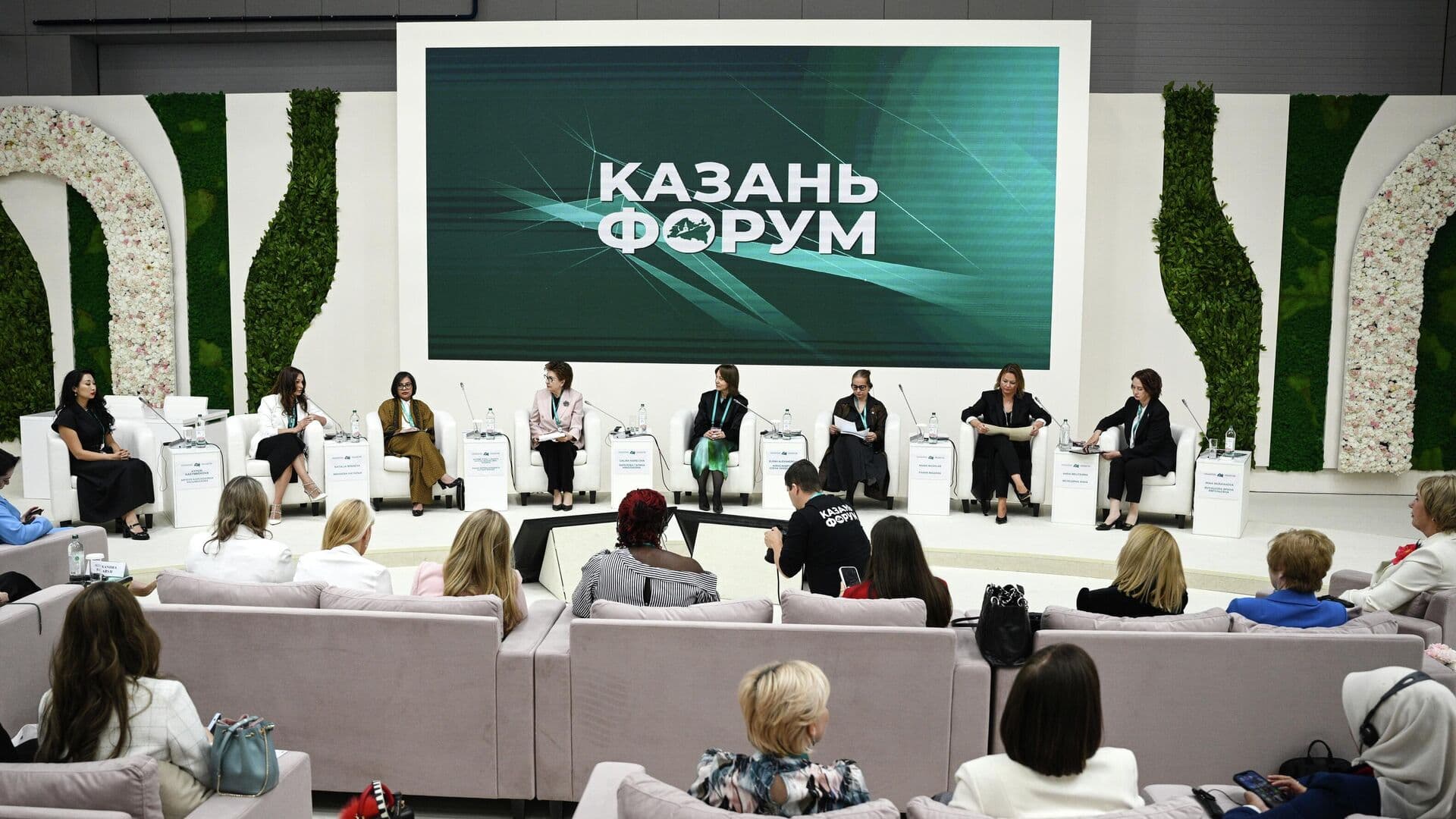 Женщины–предприниматели составили 25% получателей поддержки РЭЦ и ЦПЭ