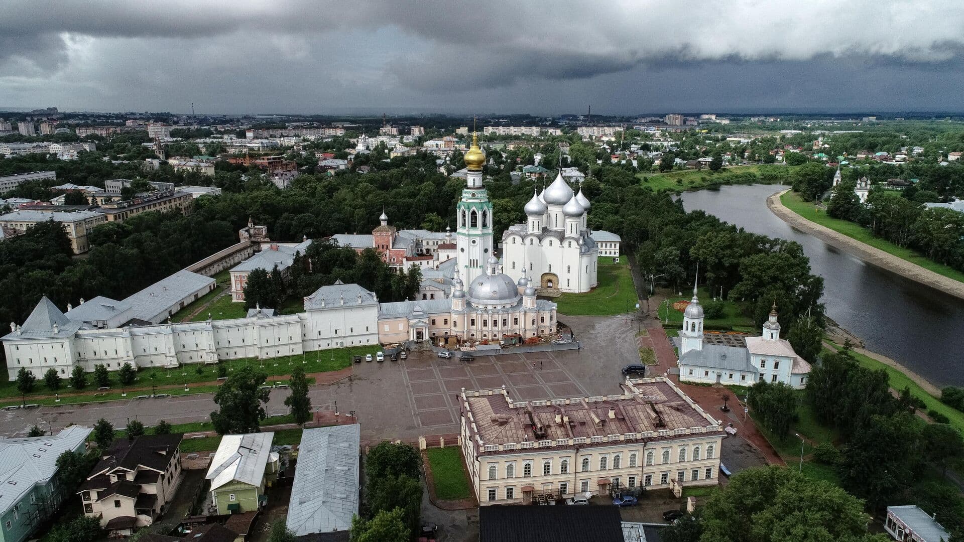 В Вологодской области объявили беспилотную опасность