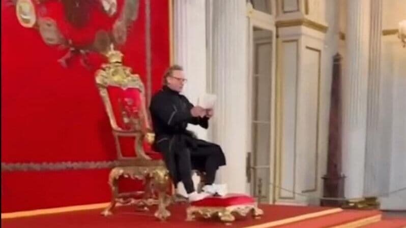 В Эрмитаже назвали инцидент с посетителем вооруженной провокацией