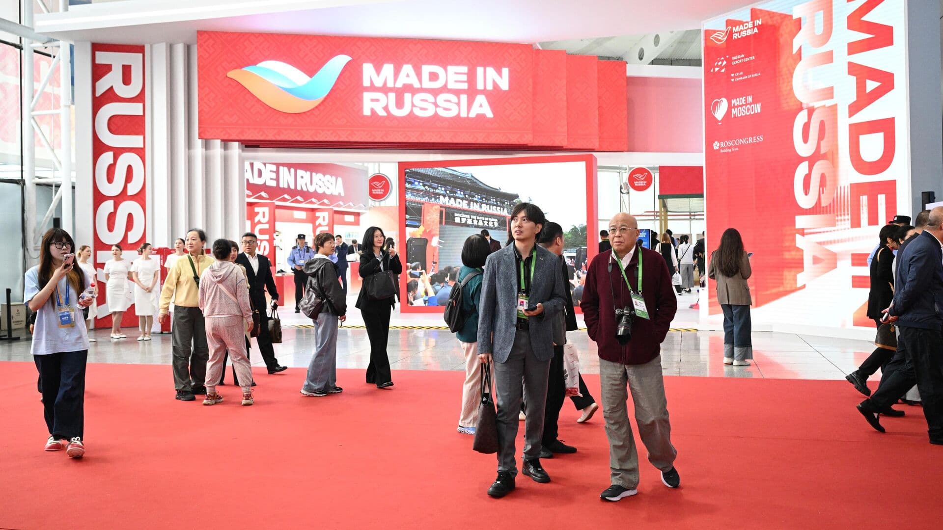 РЭЦ продвигает косметику за рубежом в рамках фестиваля "Сделано в России"