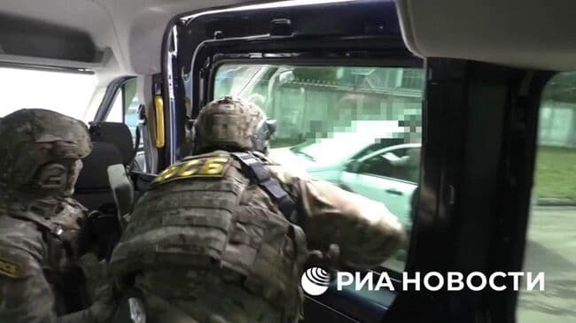 ФСБ показала задержание диверсантов в Воронежской области