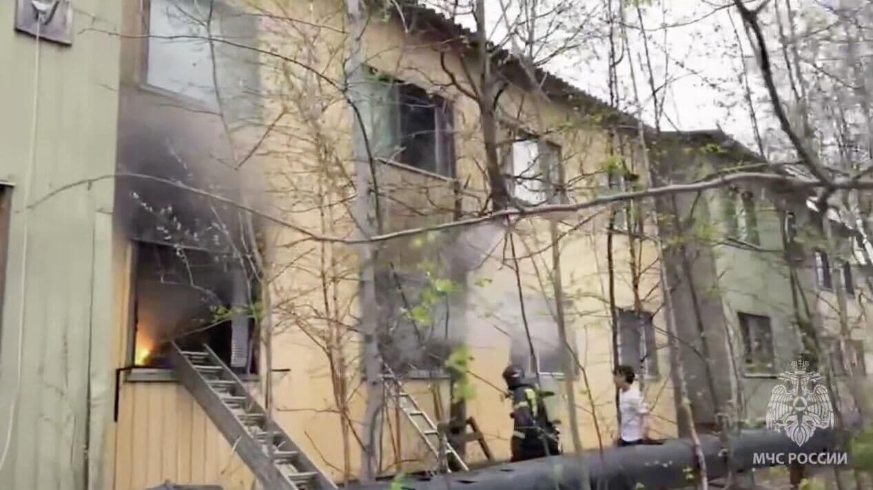 В ХМАО один человек погиб при пожаре в многоквартирном доме