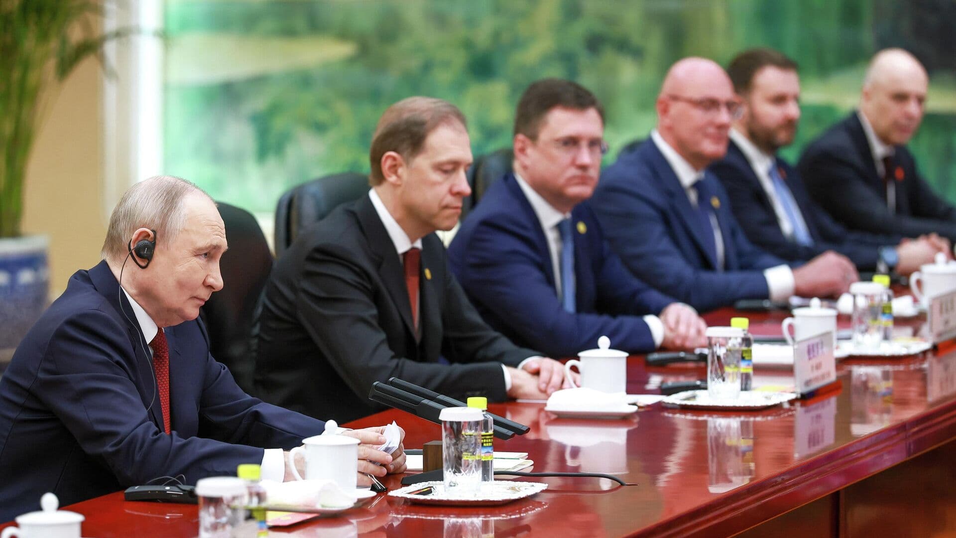 Россия и Китай наращивают сотрудничество в ООН, БРИКС и ШОС, заявил Путин