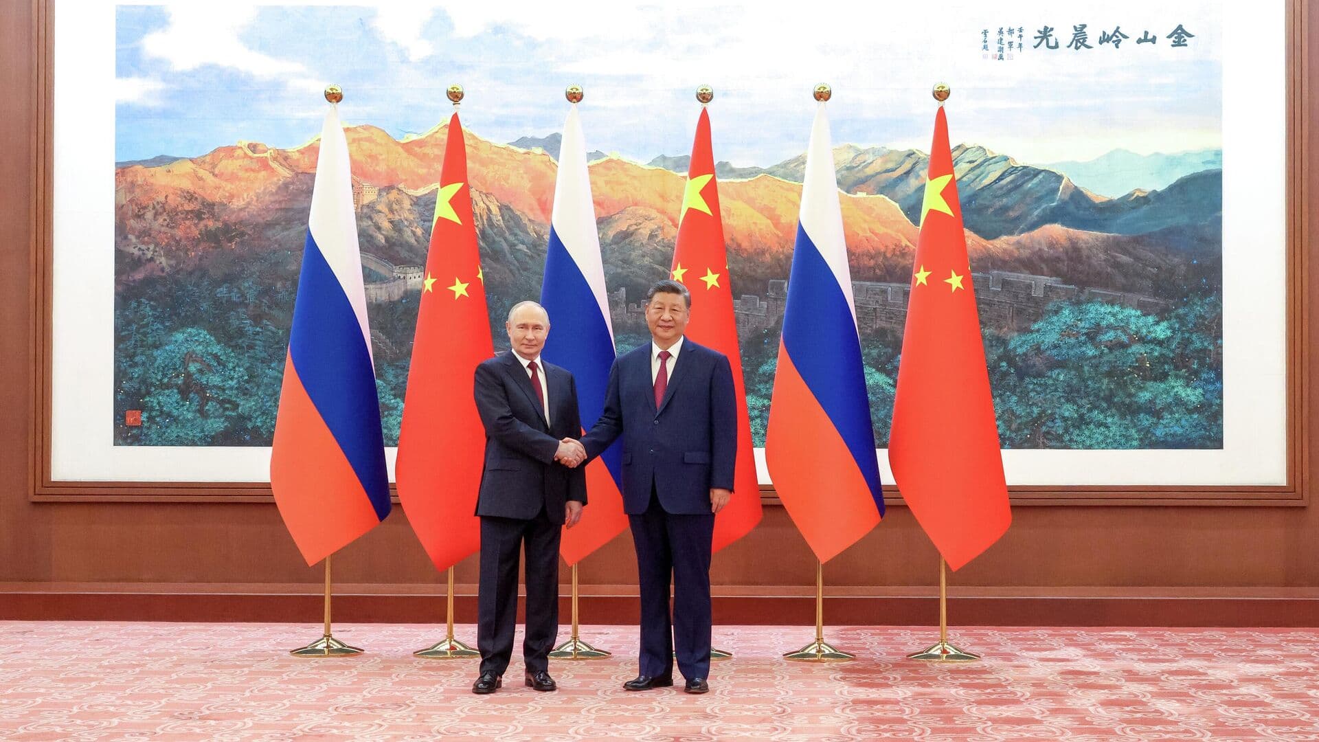 Путин поблагодарил Си Цзиньпина за теплый прием
