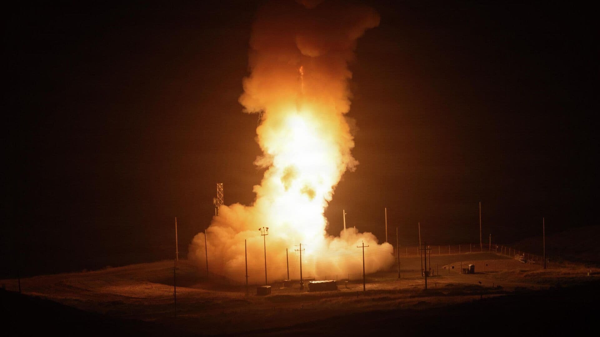 США провели испытательный пуск межконтинентальной ракеты Minuteman III