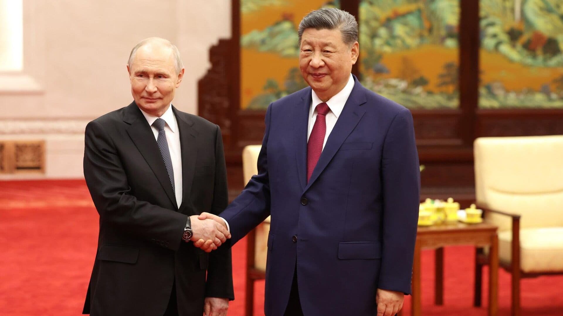 Путин и Си Цзиньпин отметили регулярность подписания соглашений
