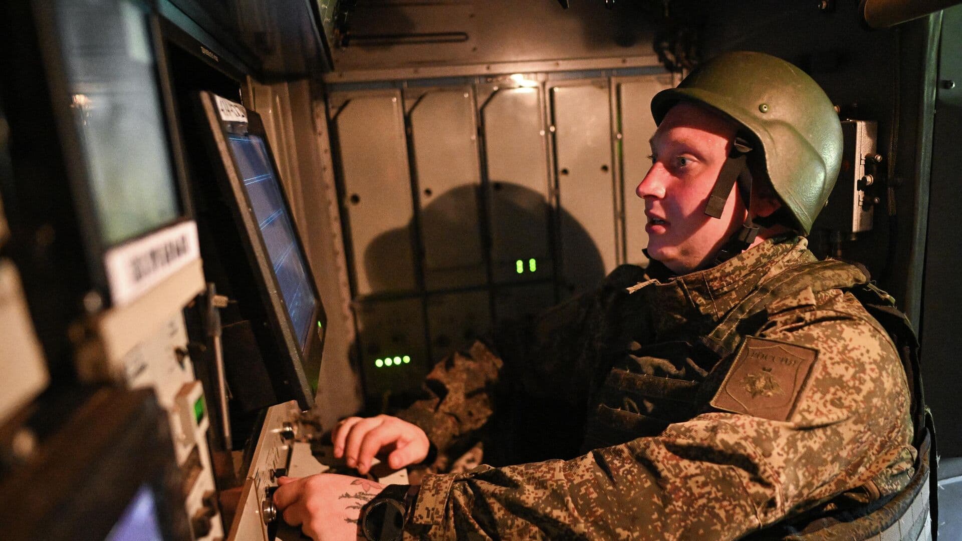 Силы ПВО сбили 101 украинский беспилотник над Россией за пять часов