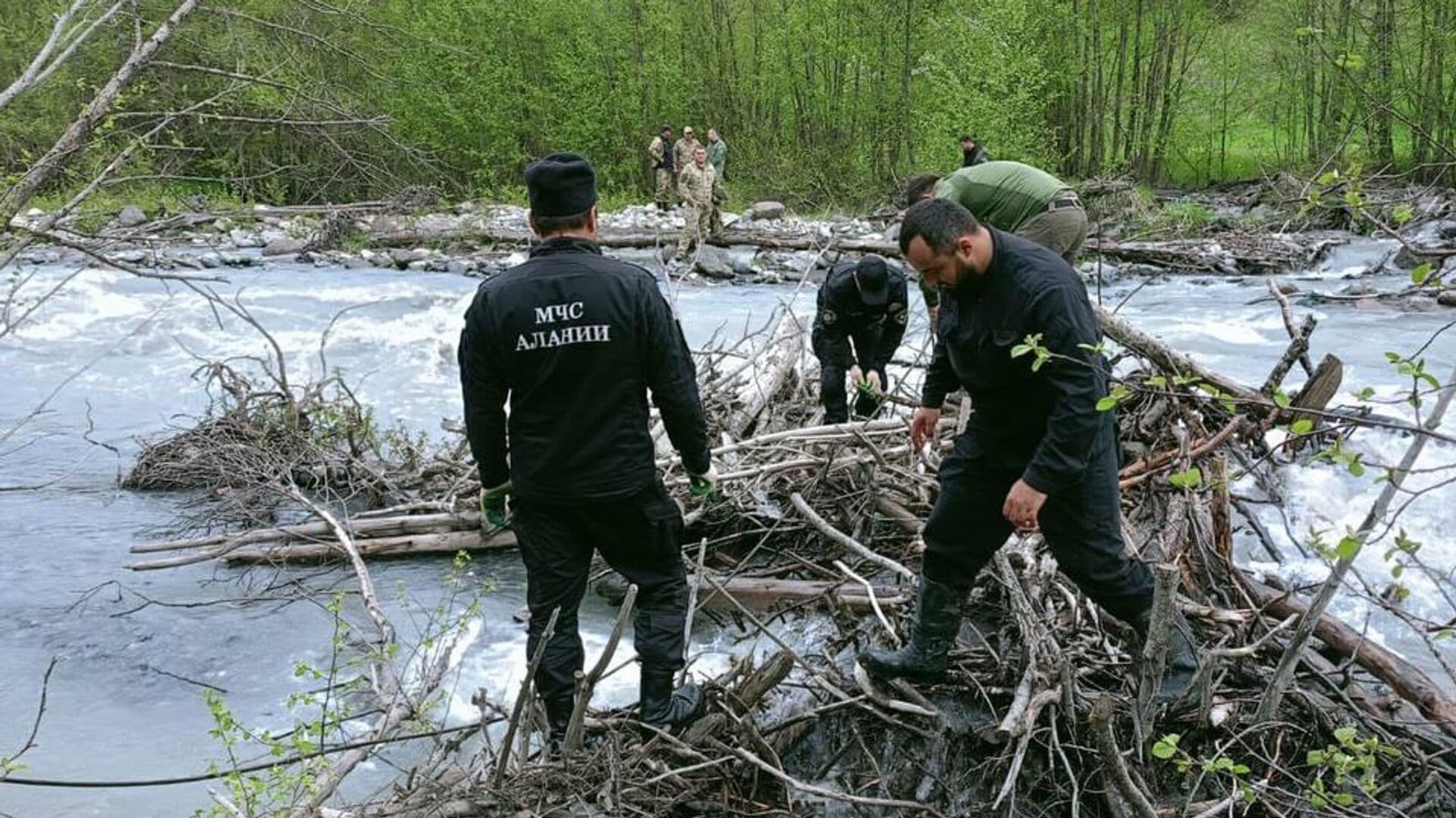 В Южной Осетии ищут россиянку, упавшую в реку