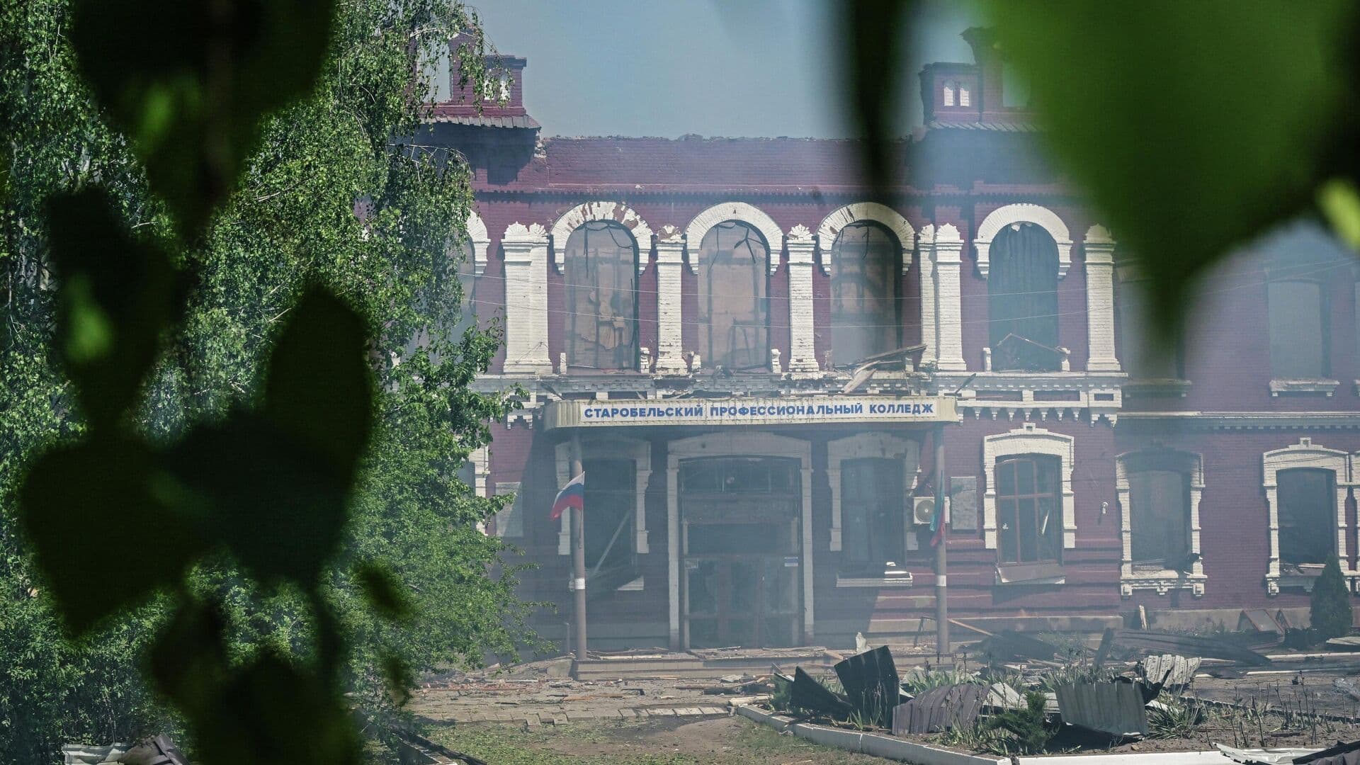 Жительница Старобельска слышала полет дронов в ночь атаки ВСУ по колледжу