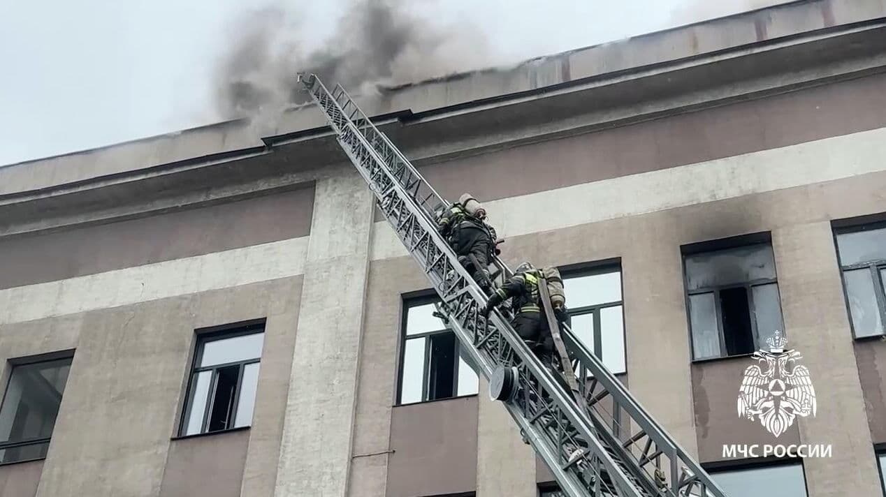 В Иркутске локализовали пожар в научном институте
