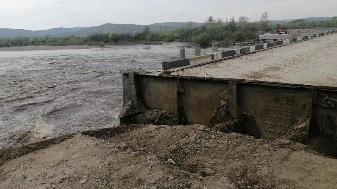В Бурятии ограничили проезд для всех видов транспорта из-за ливней