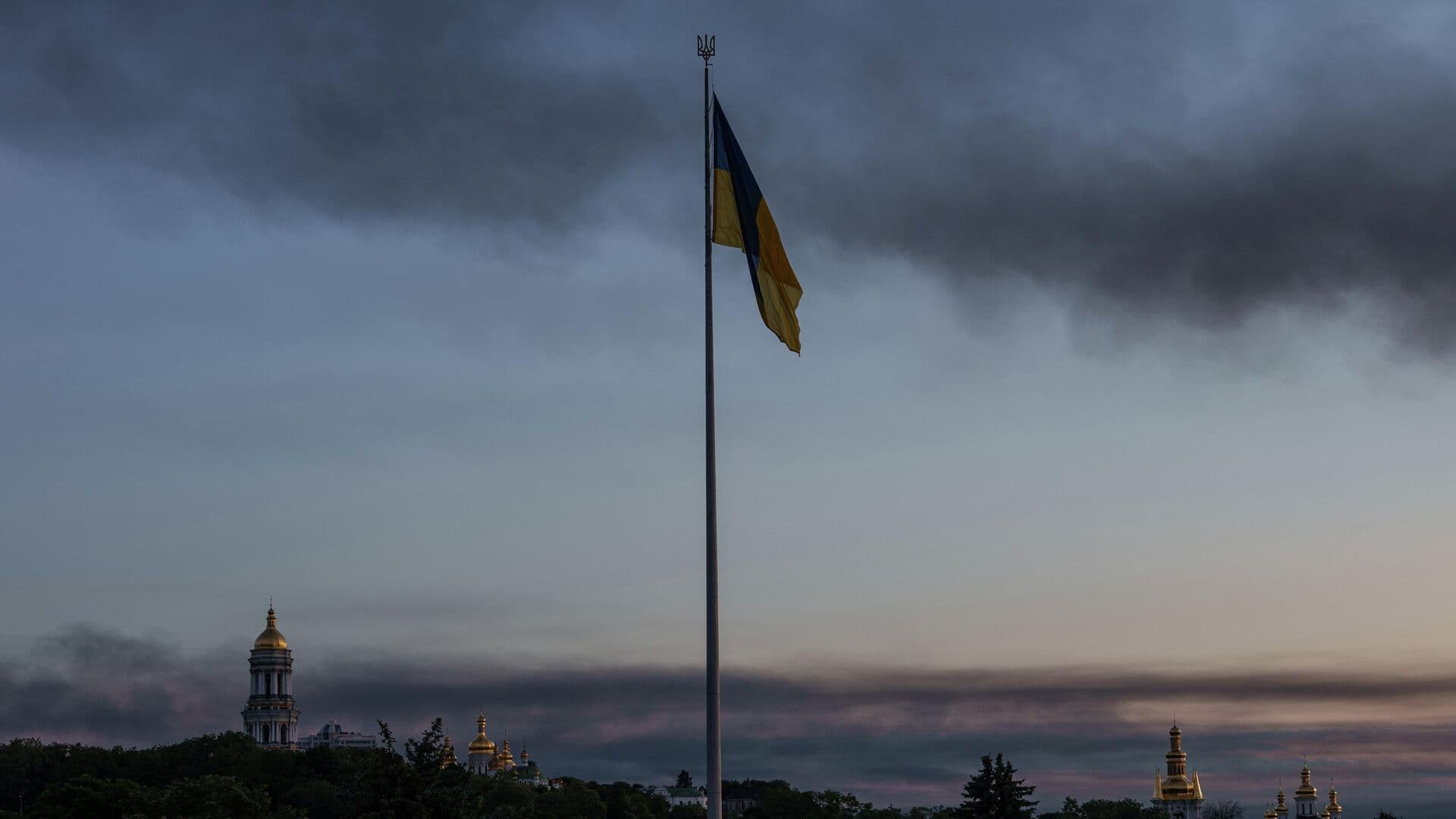 Экономист объяснил торможение Украиной сделки с США по недрам