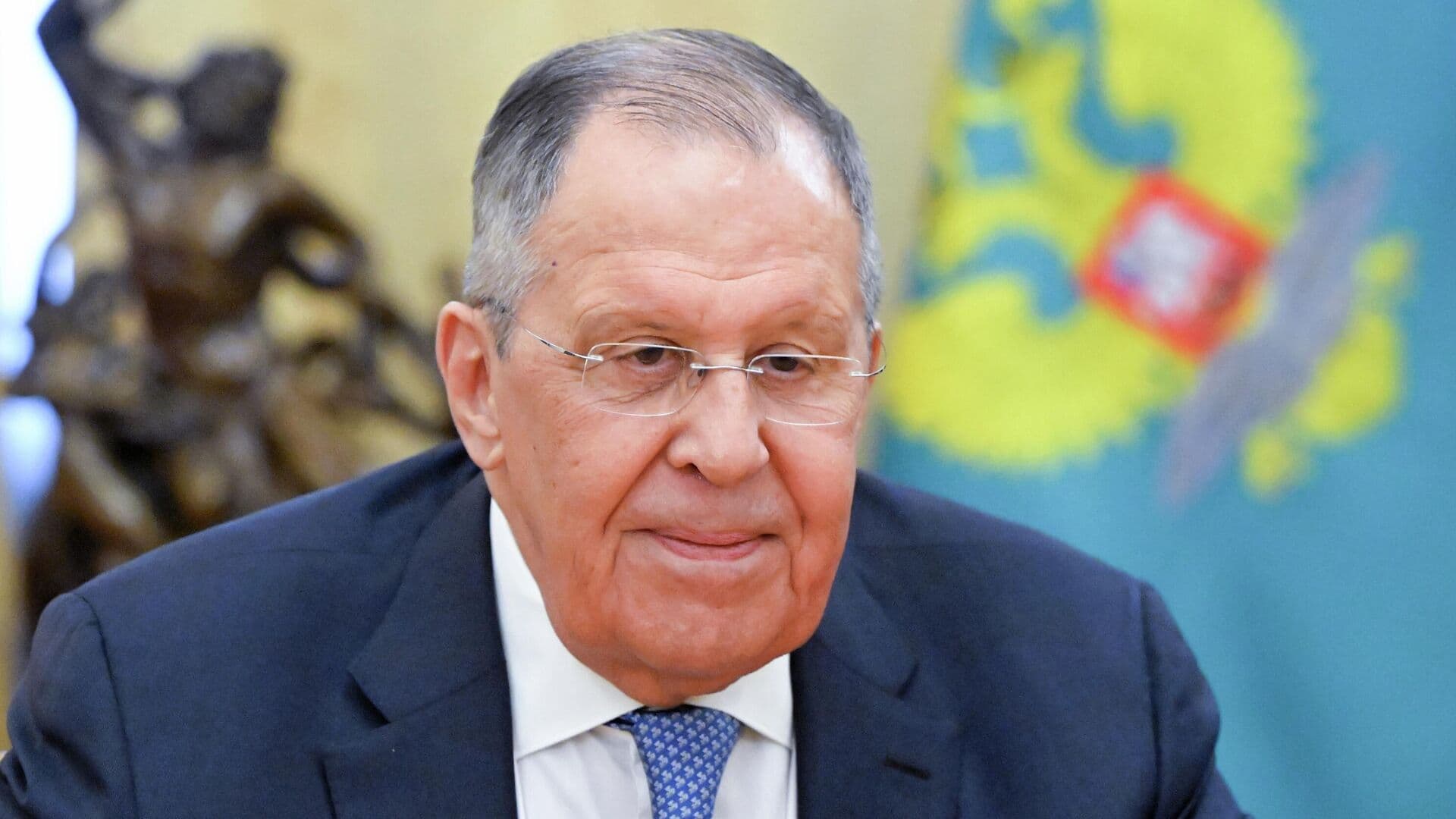 Лавров на встрече с Бачелет пошутил насчет ее предвыборной брошюры