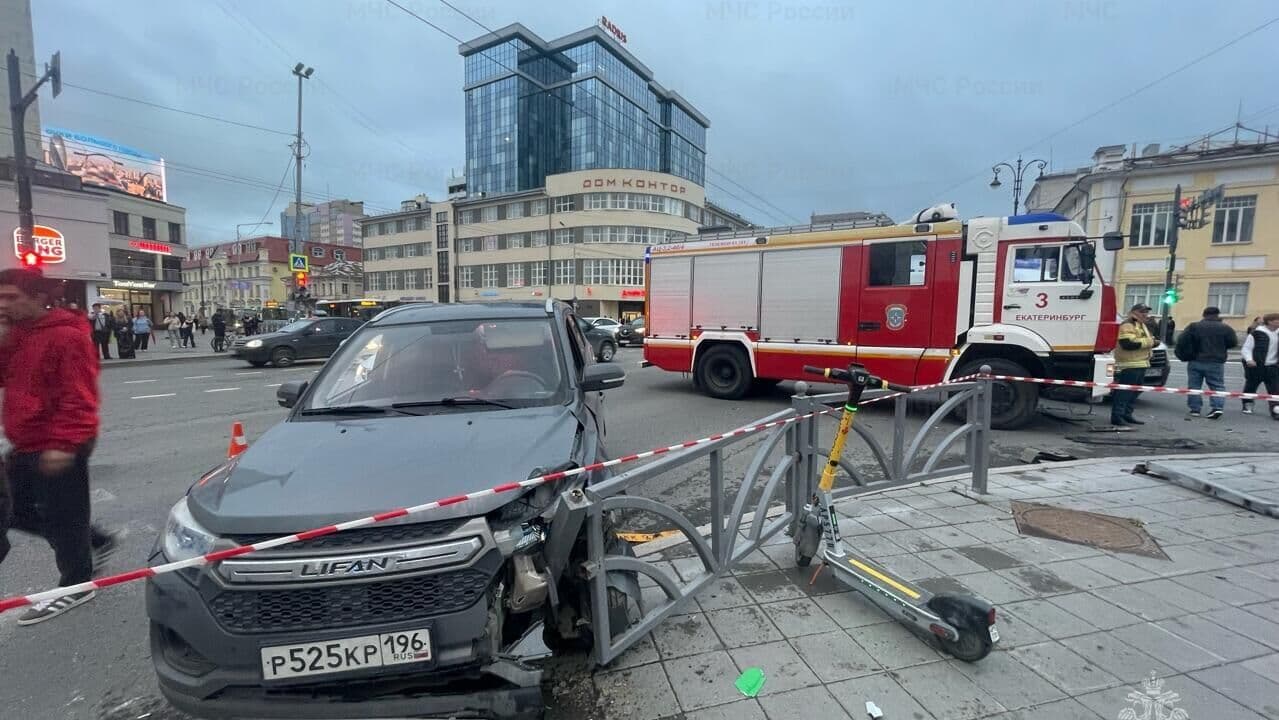 Директора компании и водителя автобуса задержали после ДТП в Екатеринбурге