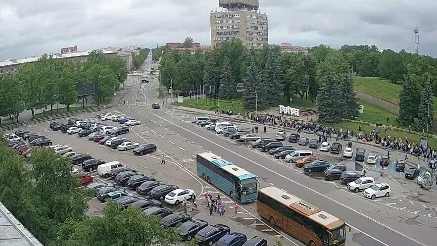 На КПП в Эстонии возникла очередь из желающих попасть в Россию