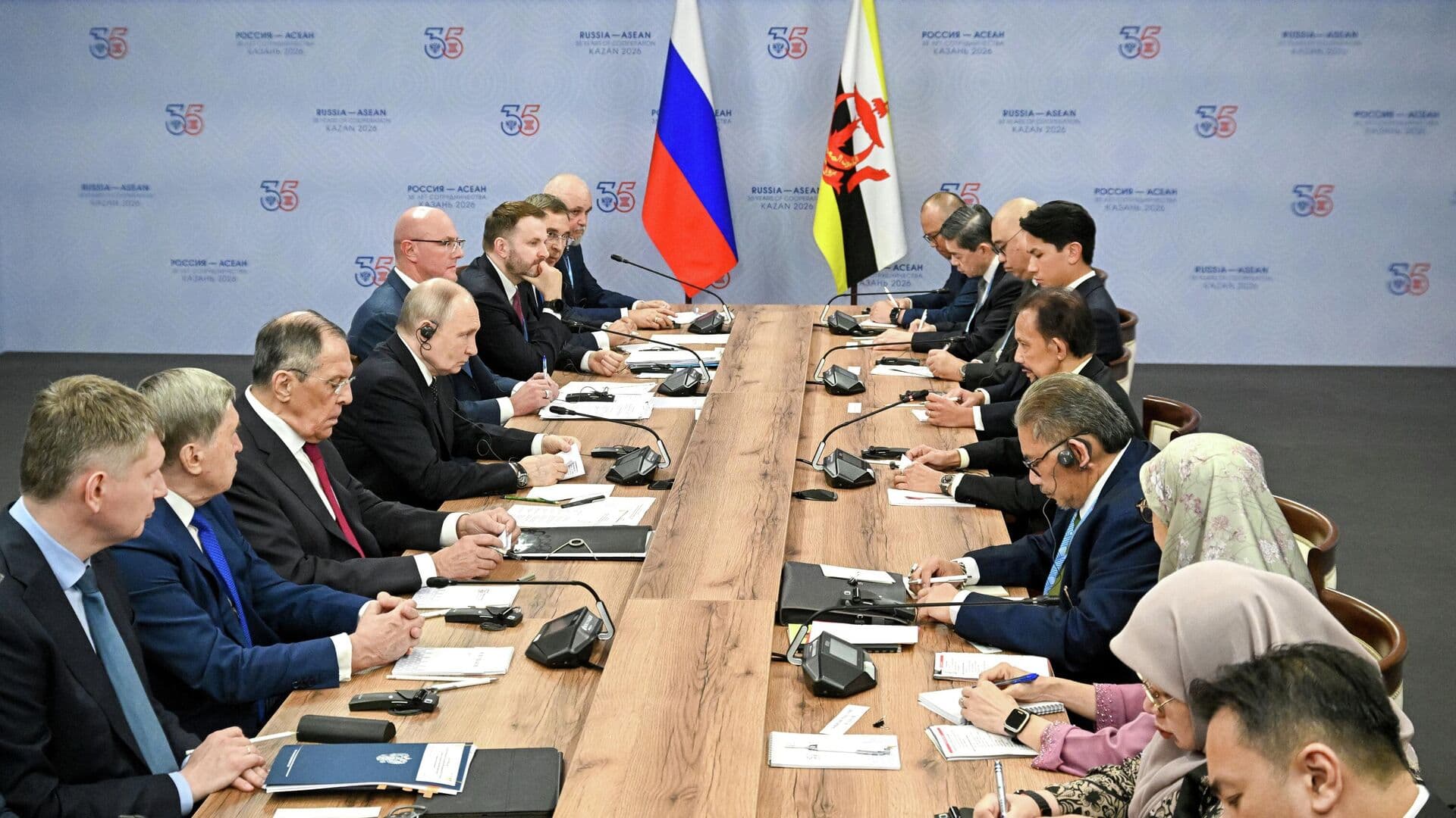 Путин предложил создать межправкомиссию России и Брунея