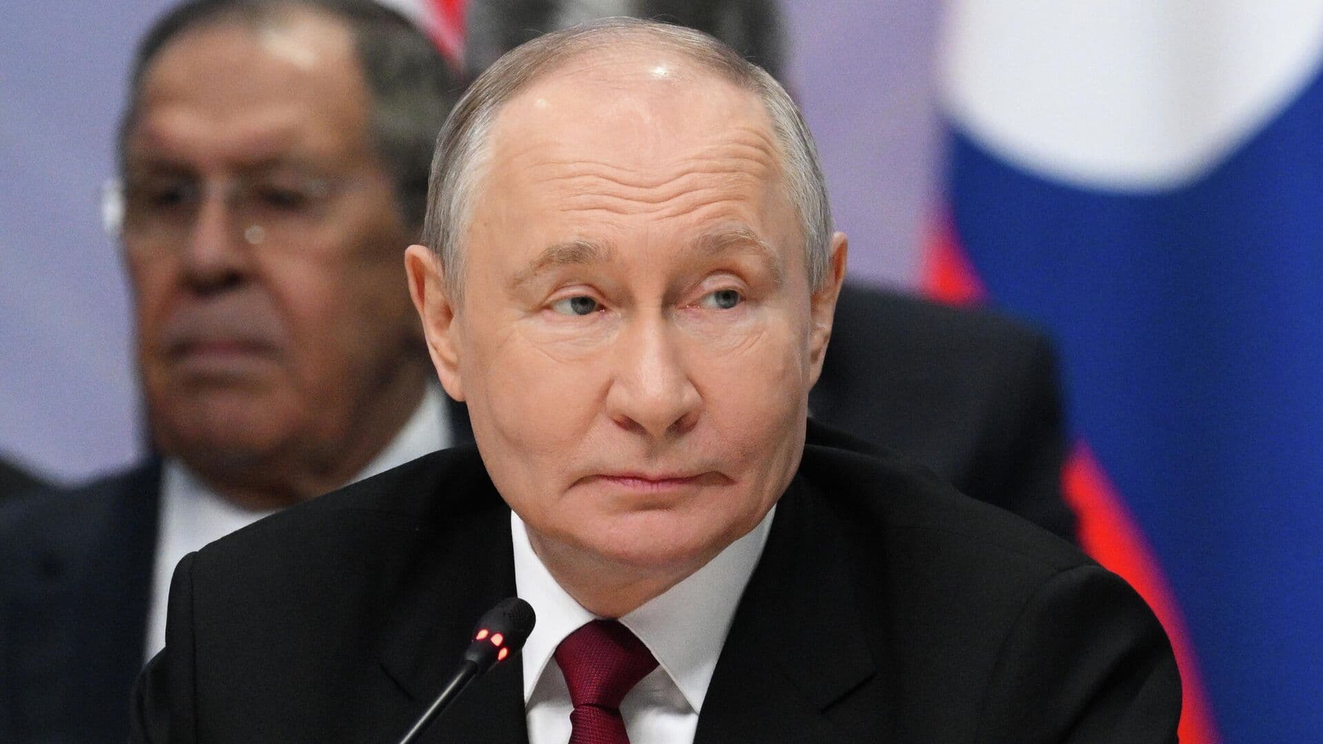 Россия продолжит поставлять энергоносители странам АСЕАН, заявил Путин