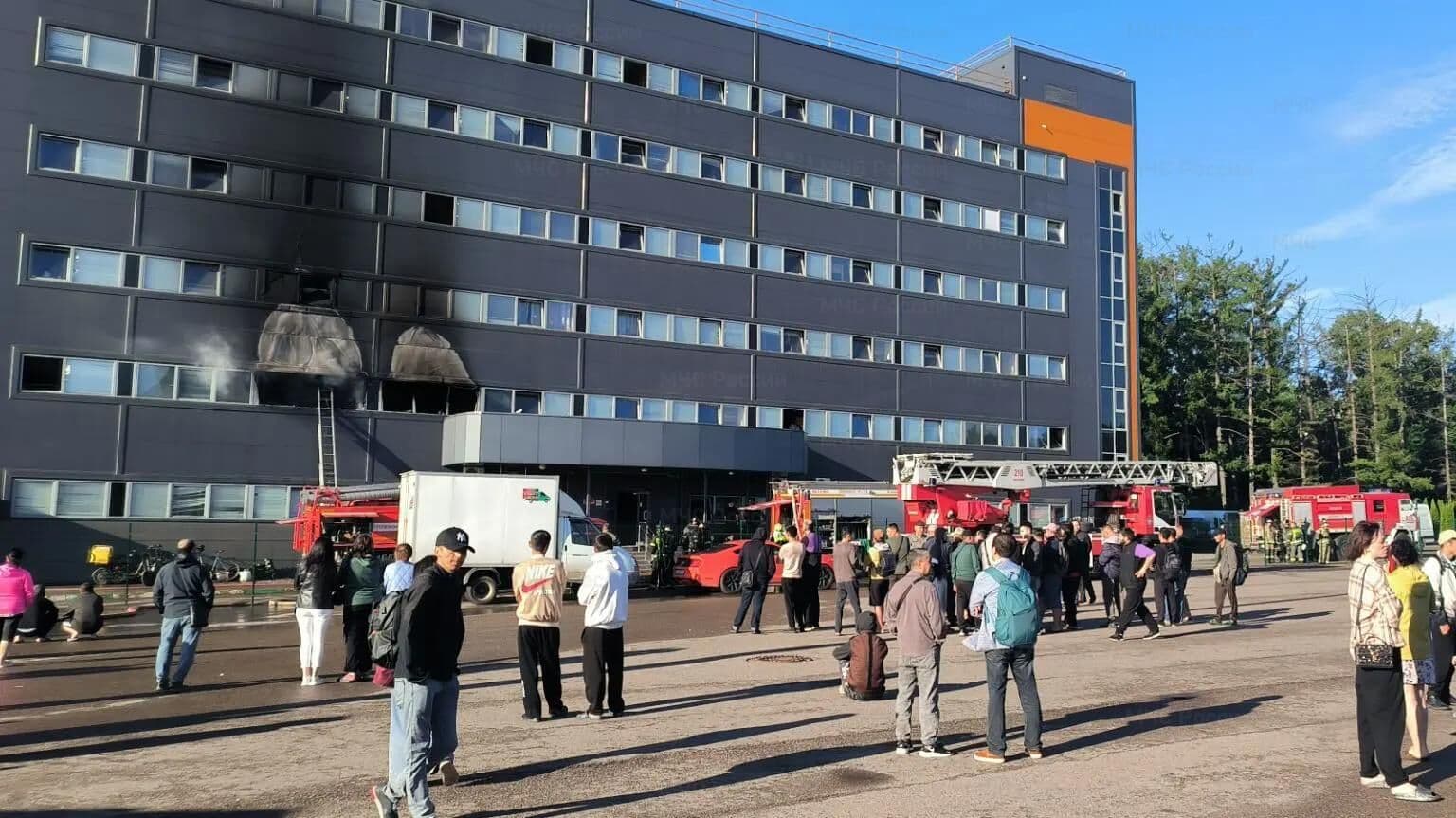 Четыре человека госпитализированы после пожара в Мытищах