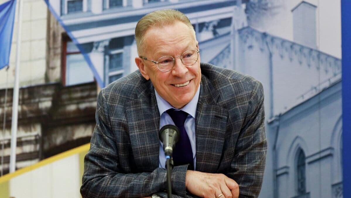 Ректор РГГУ: о новых профессиях, отмене Болонской системы, ИИ в образовании