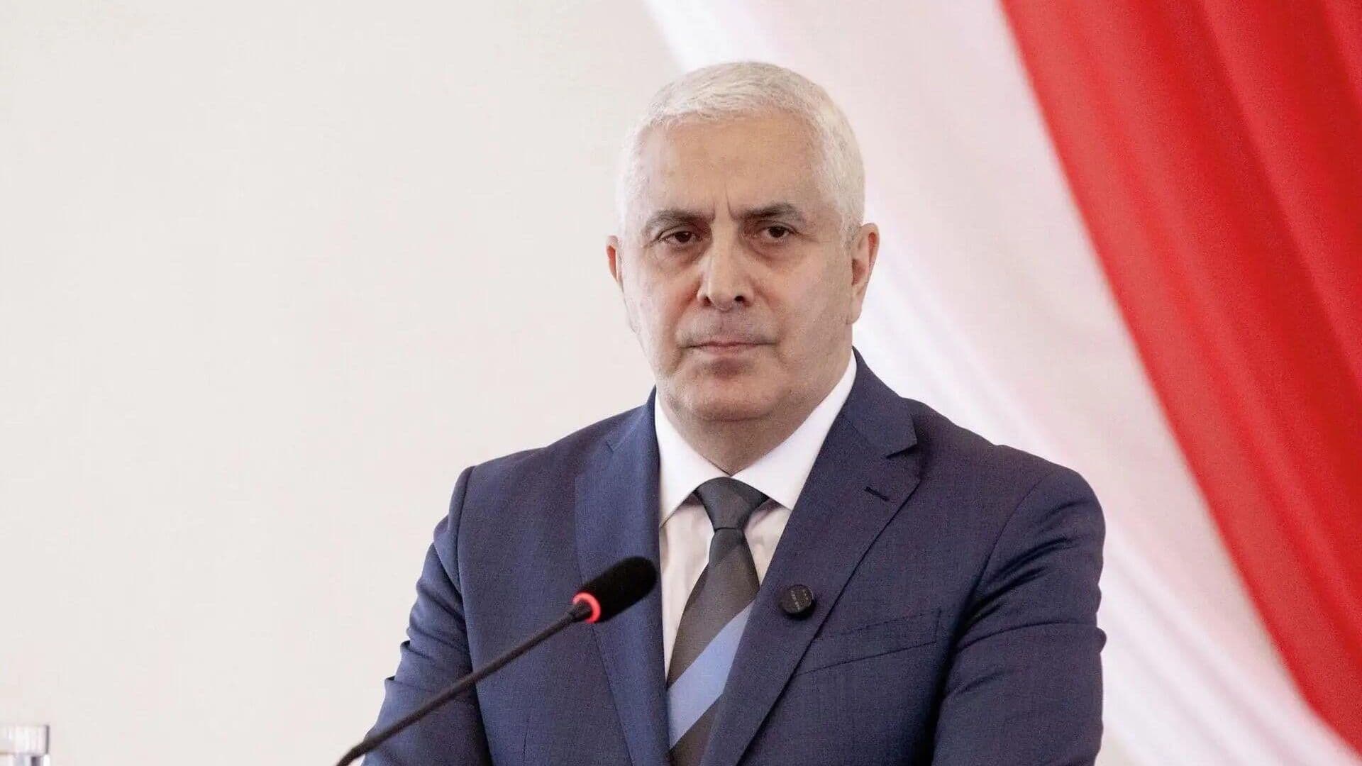 Камболов сдал экзамен для участия в выборах президента Южной Осетии